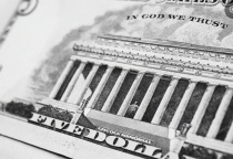 Giá vàng hôm nay 27/6/2025: Giá vàng đang lùi về mốc 2.900 USD/ounce? Tâm lý đầu tư mới đang chi phối thị trường kim loại quý